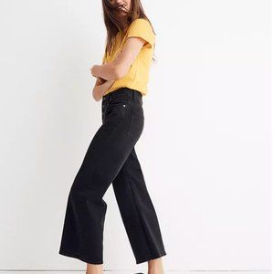 RARE-  Wide Leg Jeans CROP  in Lunar Wash size 27